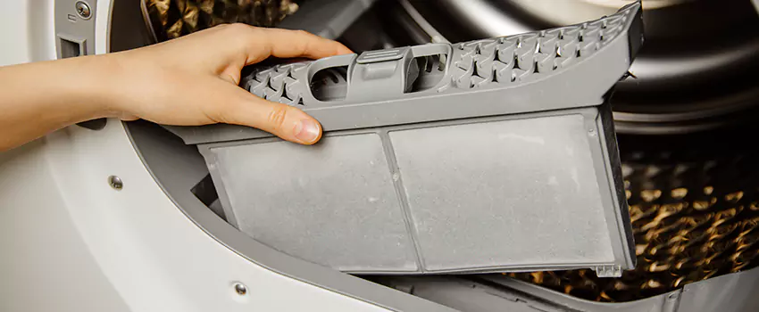 Signs Of A Clogged Dryer Lint Trap in Cleveland, Ohio